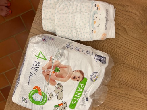 pieluchy pampers 2 premium care