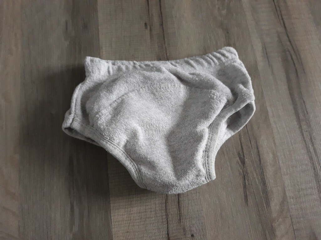 pampers pants niebieski pasek